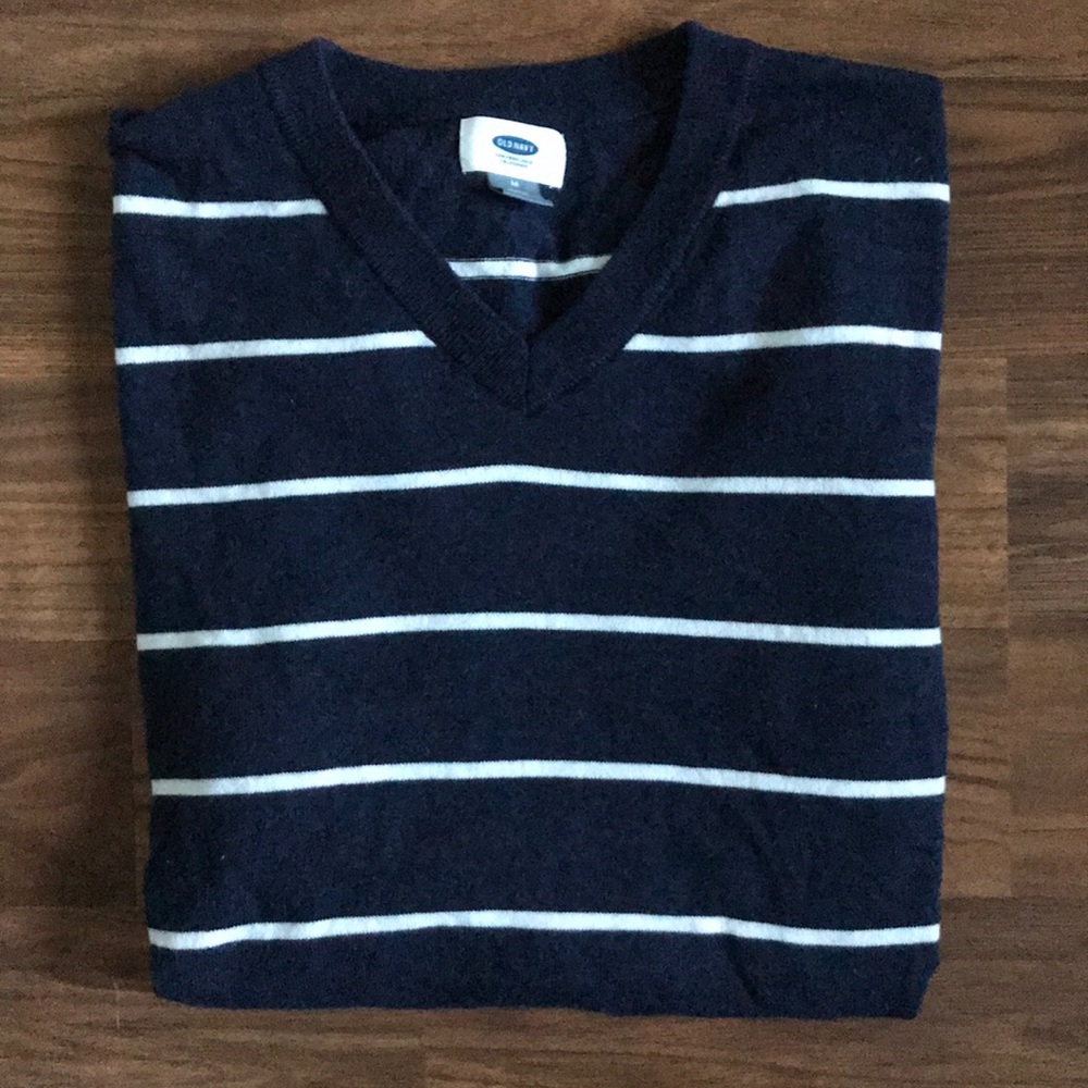 Men’s V Neck Sweater